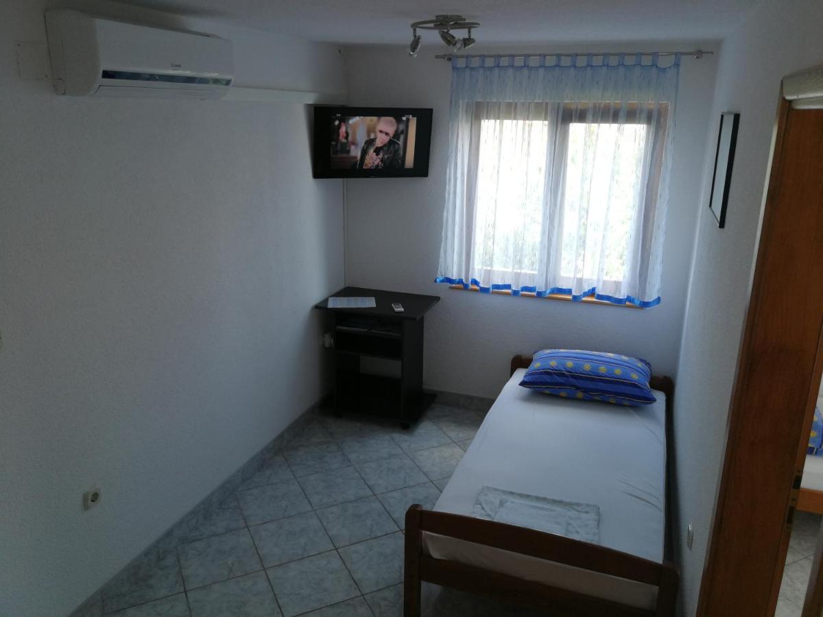 Apartmani Emily Jezera Bagian luar foto