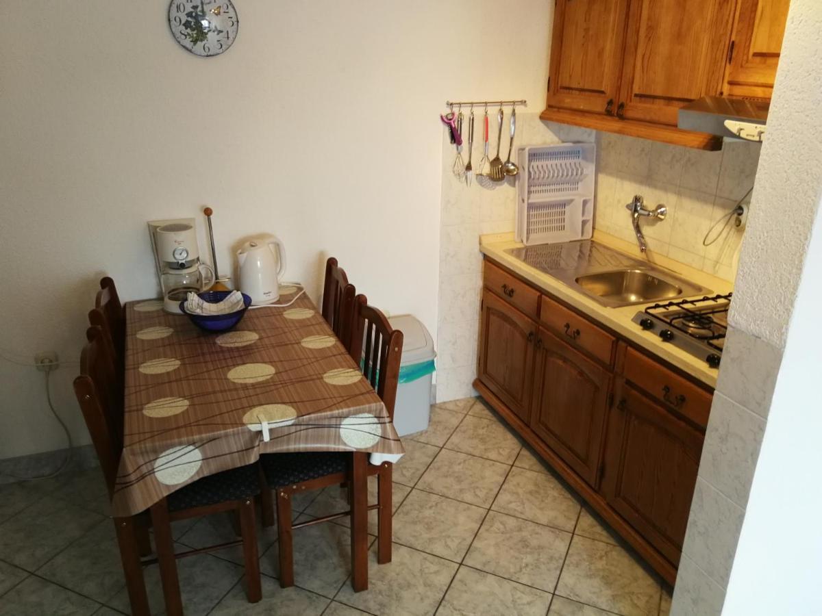 Apartmani Emily Jezera Bagian luar foto
