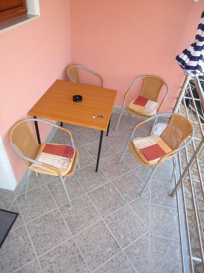 Apartmani Emily Jezera Bagian luar foto