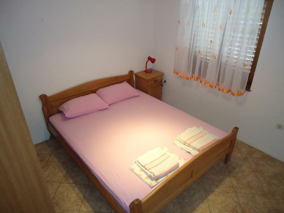 Apartmani Emily Jezera Bagian luar foto
